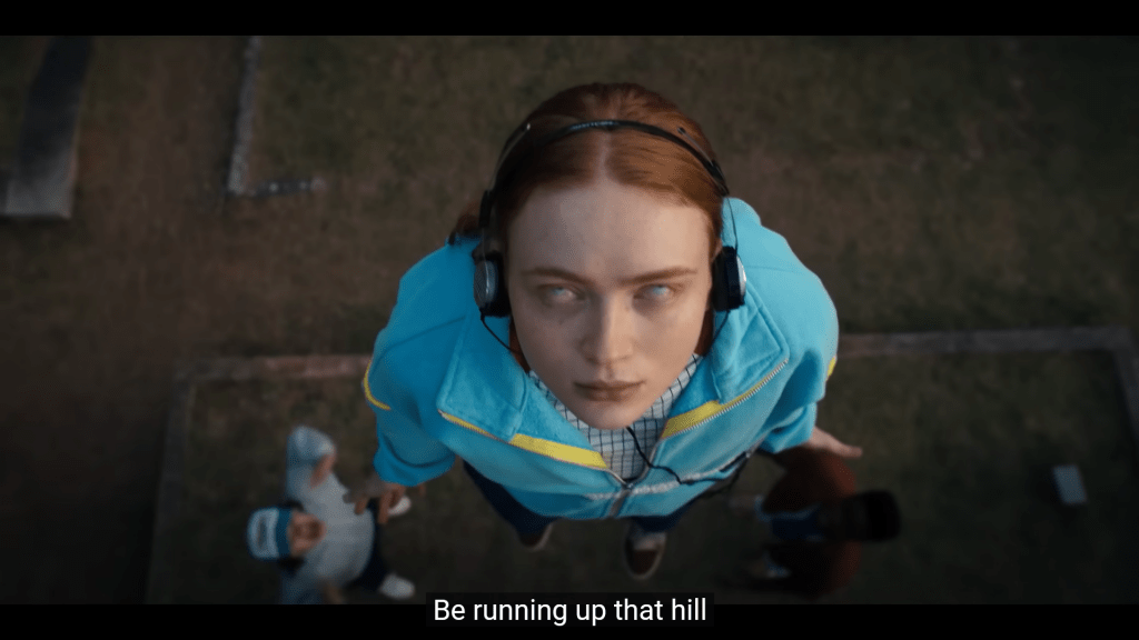 stranger-things-vecna-max-sadie-sink-sony-walkman-miusic-play